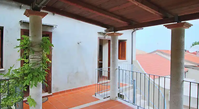 Manor house in Fitili