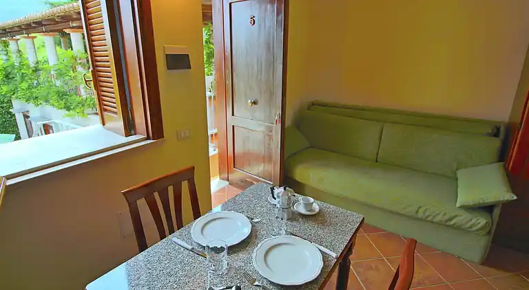 Manor house in Fitili