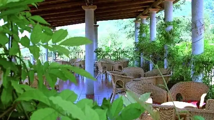 Manor house in Fitili