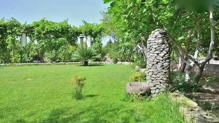 Manor house in Fitili