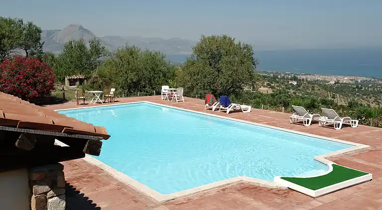 Holiday home in Collesano