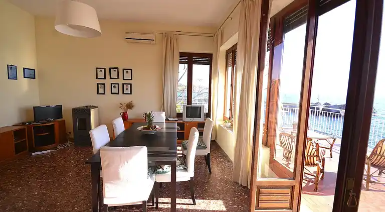 Semesterbostad i Pozzillo