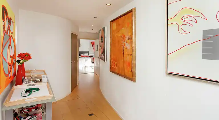 Houseboat in Amsterdam-Zuid