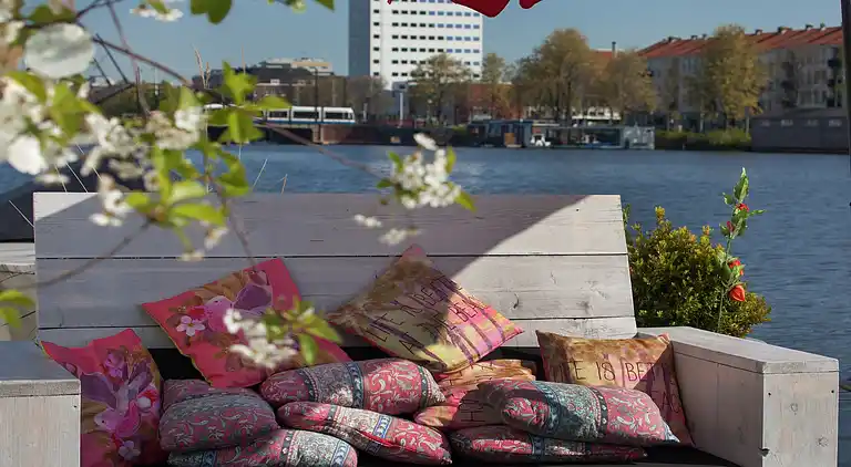 Houseboat in Amsterdam-Zuid