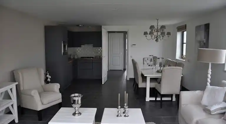 Villa in West-Graftdijk