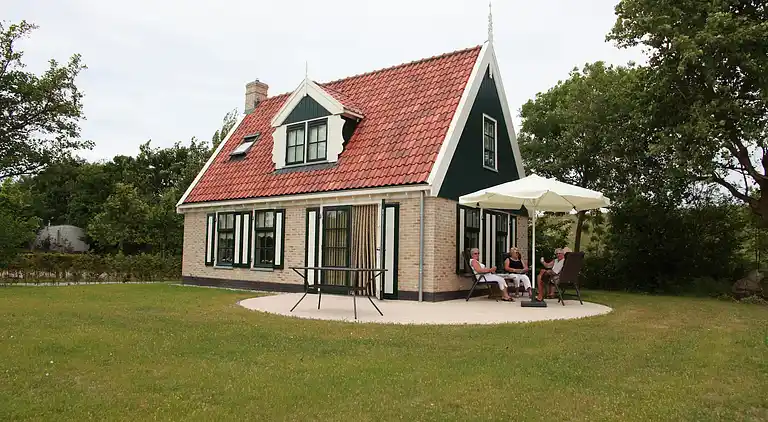 Villa in Hippolytushoef