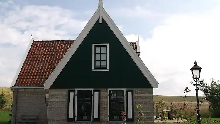 Villa in Hippolytushoef