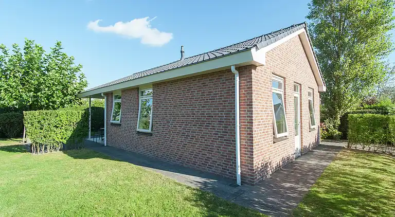 Bungalow in South Holland