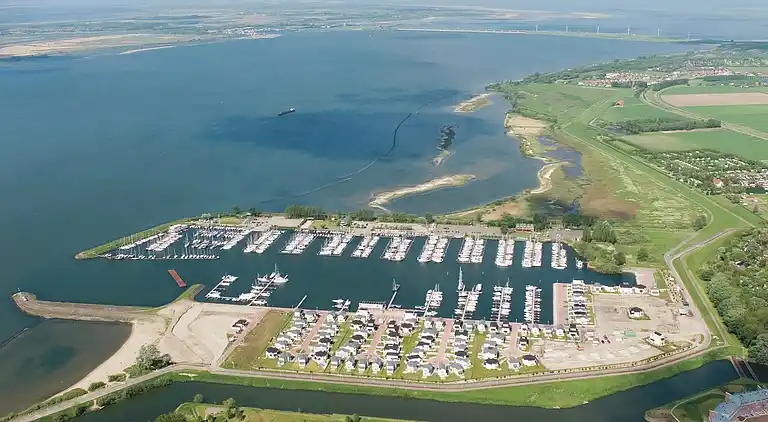 Holiday home in Hellevoetsluis