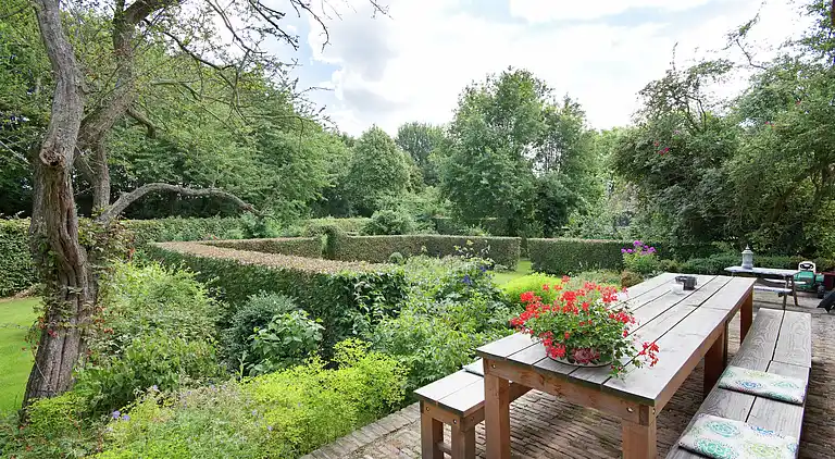 Farm house in Zoelen