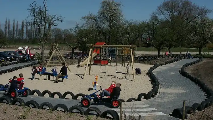 Semesterbostad i Beesd