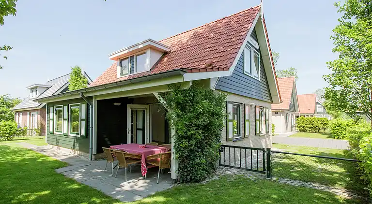 Holiday home in Zonnemaire