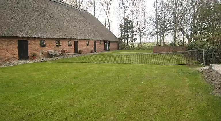 Farm house in Zuidzande
