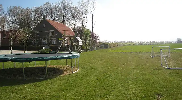 Farm house in Zuidzande