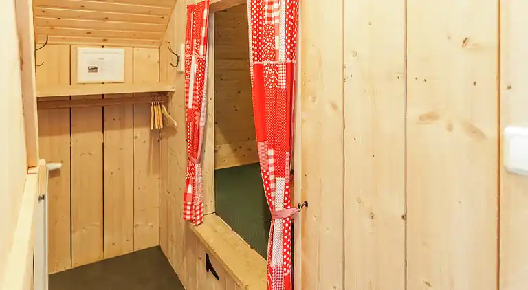 Farm house in Ravenstein