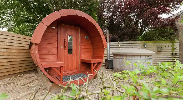 Farm house in Ravenstein