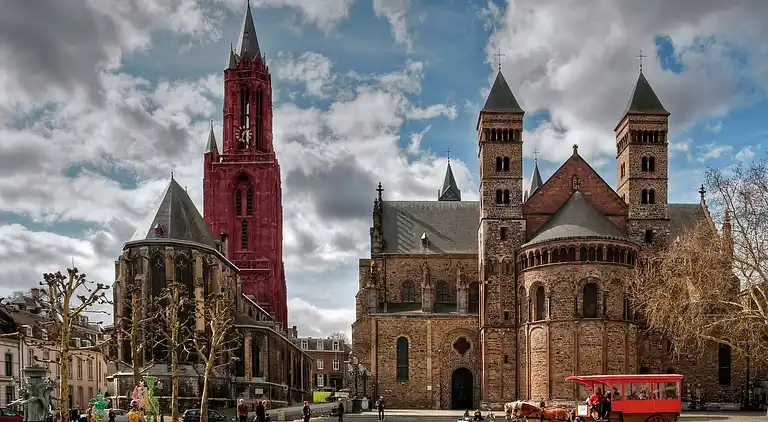 Holiday home in Dousberg-Hazendans