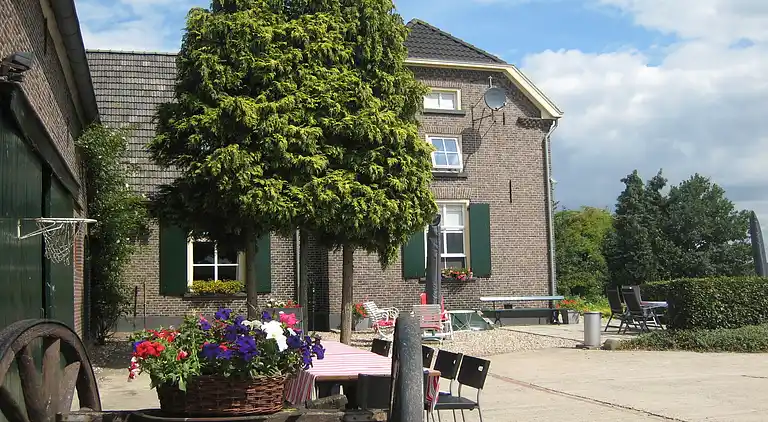 Farm house in Wijnbergen