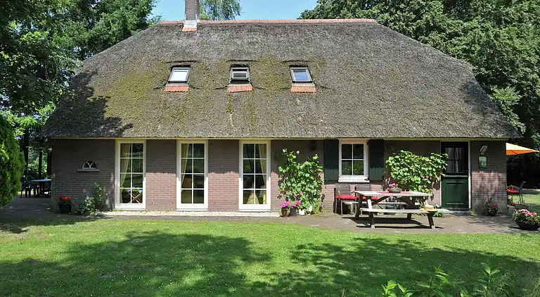 Gårdhus i Emst