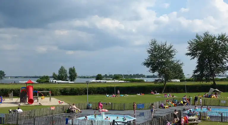 Villa i Biddinghuizen