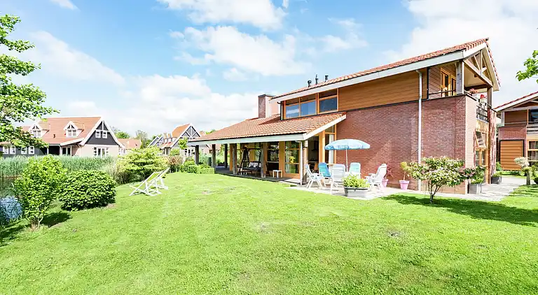 Villa i Biddinghuizen