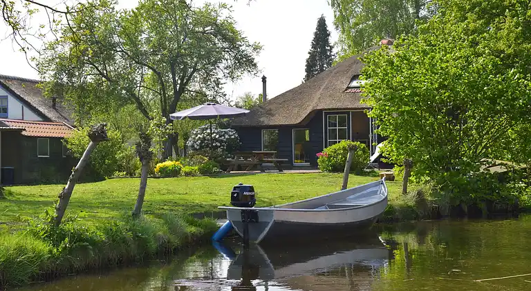 Farm house in Giethoorn