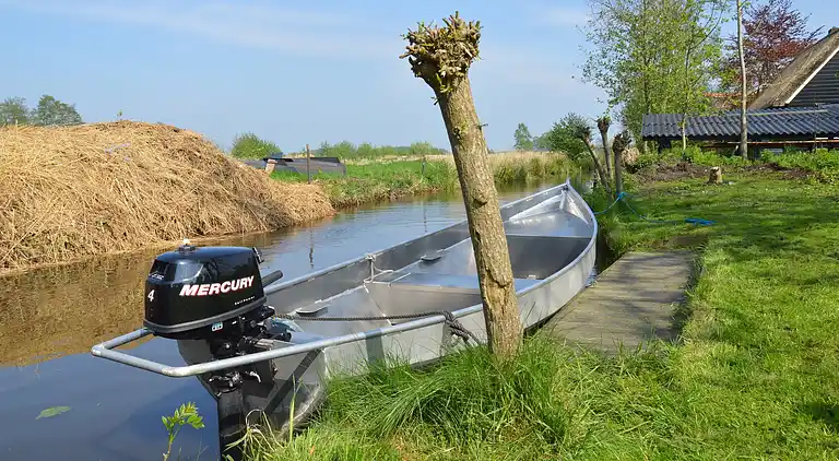 Farm house in Giethoorn