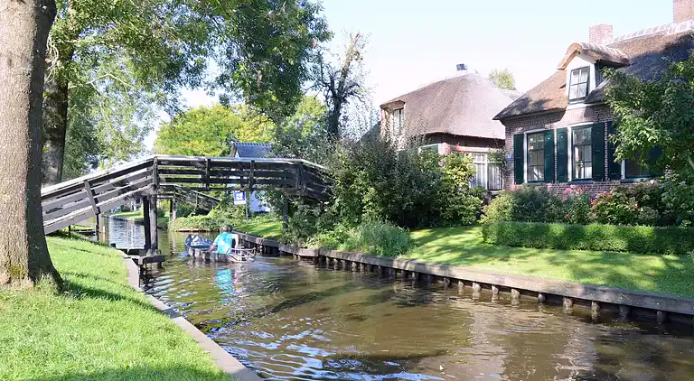 Farm house in Giethoorn