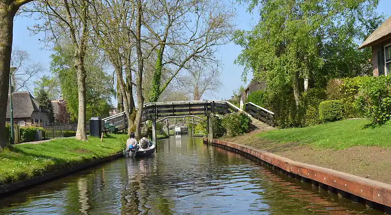 Farm house in Giethoorn