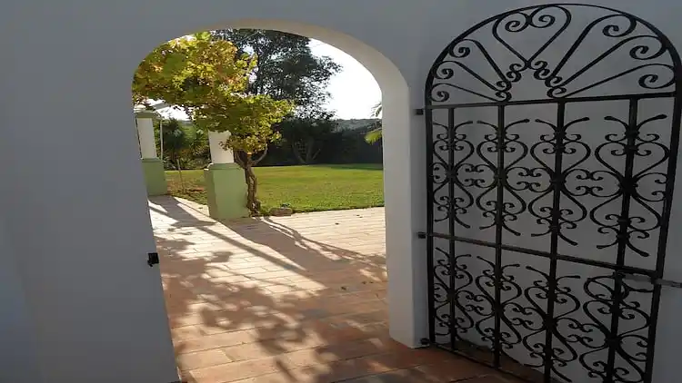 Villa in Monte Raposo