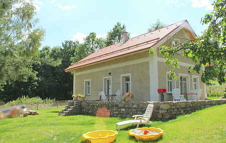 Holiday home in Milíře