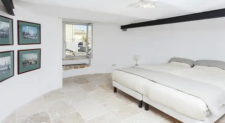 Castle in Jonquières