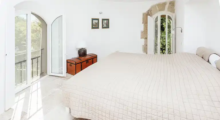 Castle in Jonquières