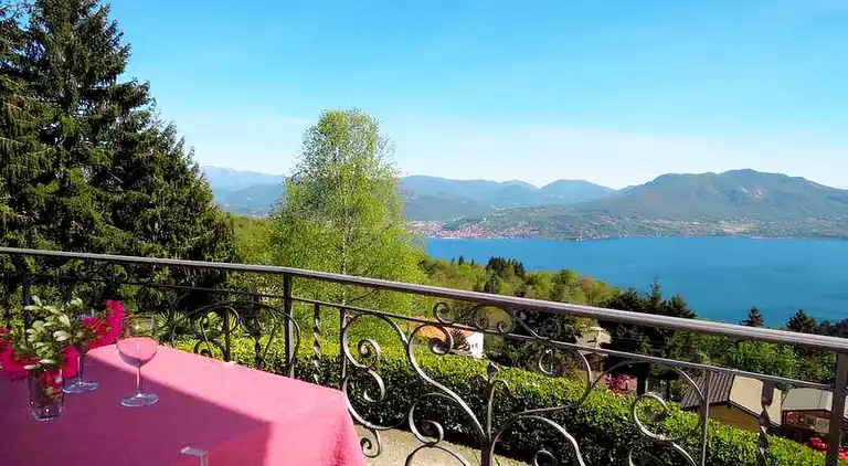 Ferielejlighed i Trarego