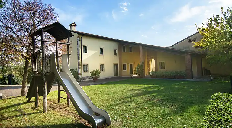 Manor house in Mason