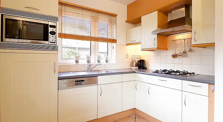 Holiday home in Sint Maartensvlotbrug