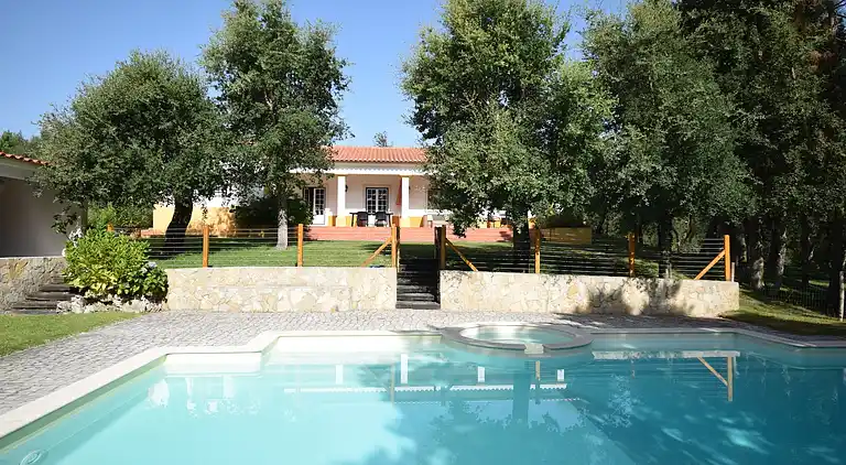 Villa in Salir de Matos