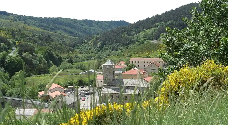 Farm house in Cros-de-Géorand