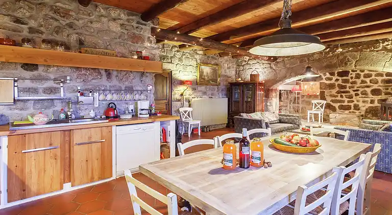 Farm house in Cros-de-Géorand