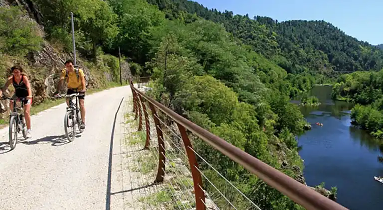 Ferielejlighed i Labastide-sur-Bésorgues