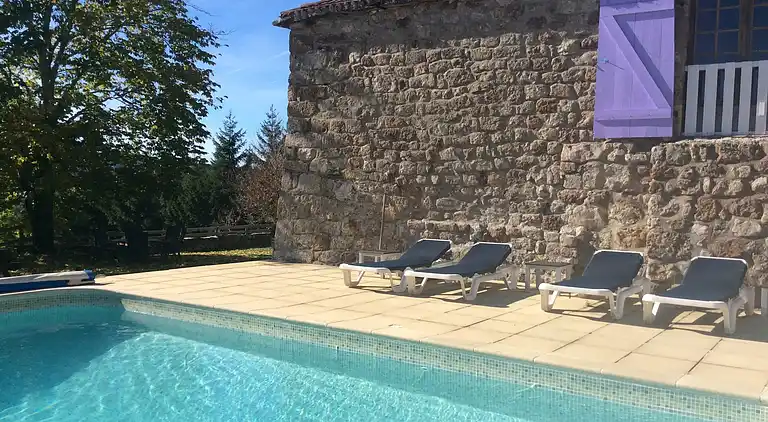 Farm house in Cros-de-Géorand