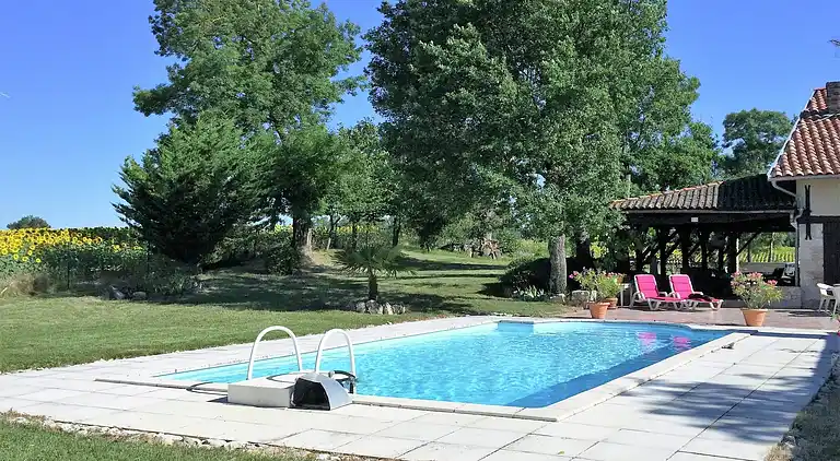 Holiday home in Homps