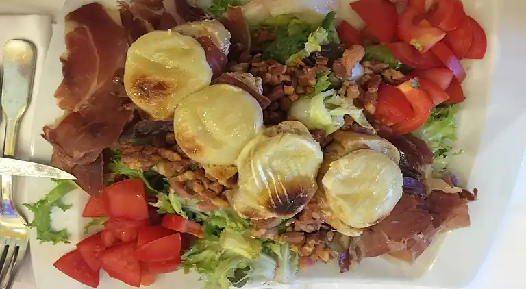 Holiday home in Homps