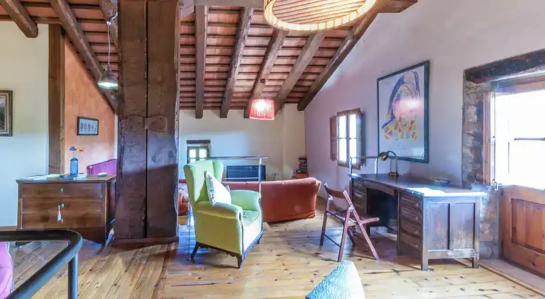 Farm house in Els Hostalets de Pierola