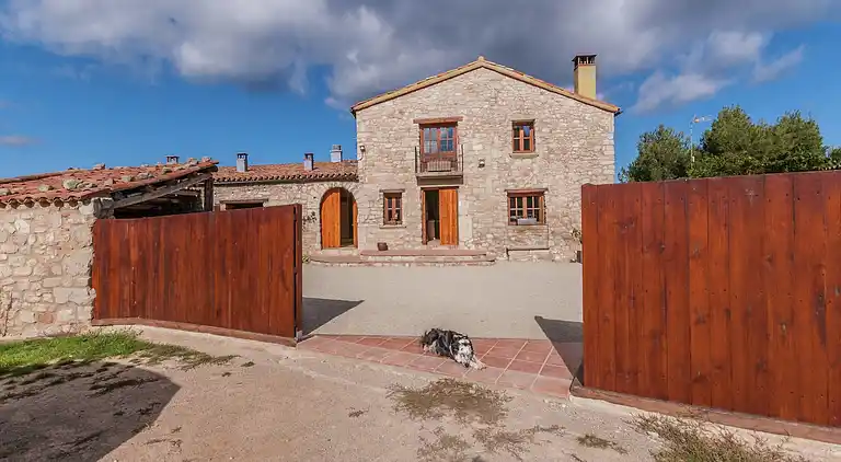Farm house in Els Hostalets de Pierola