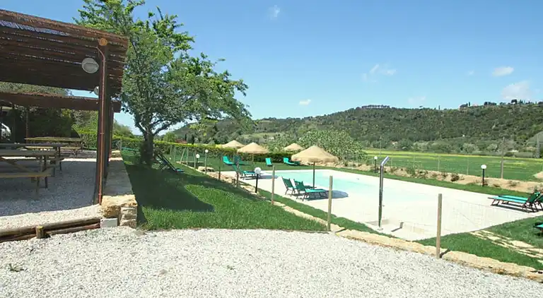 Gårdhus i Montescudaio