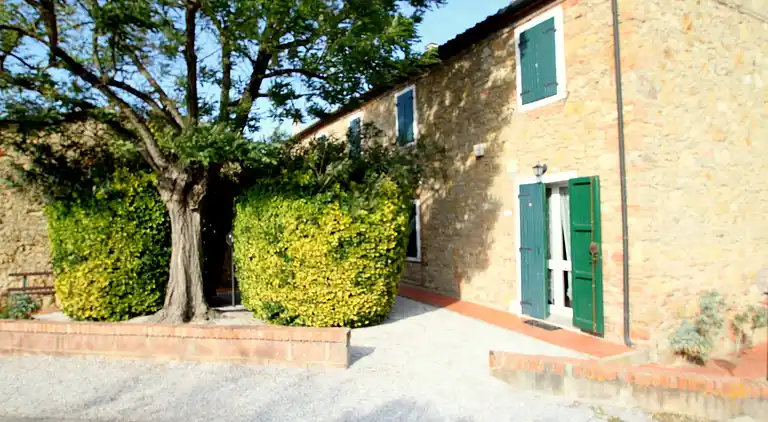 Gårdhus i Montescudaio