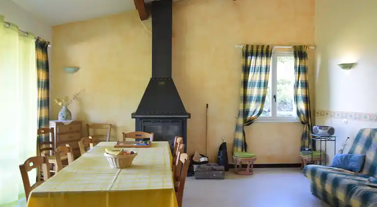 Holiday home in Bourdeaux