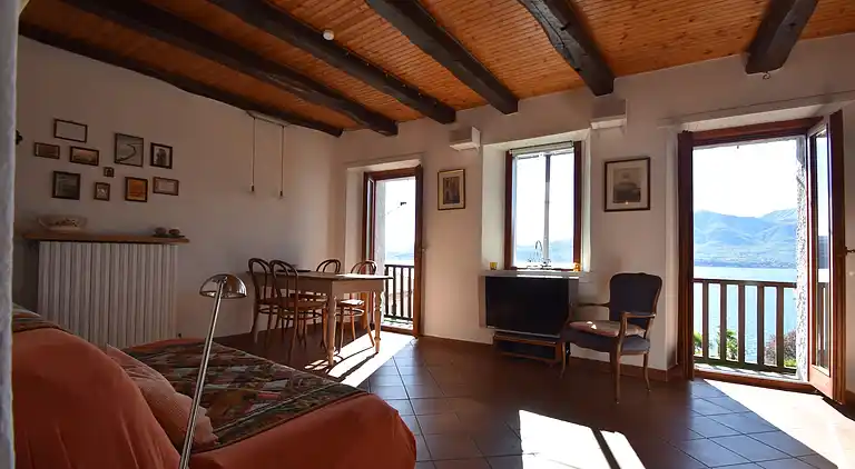 Ferielejlighed i Oggebbio