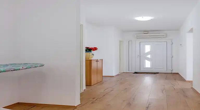 Holiday home in Podstrana